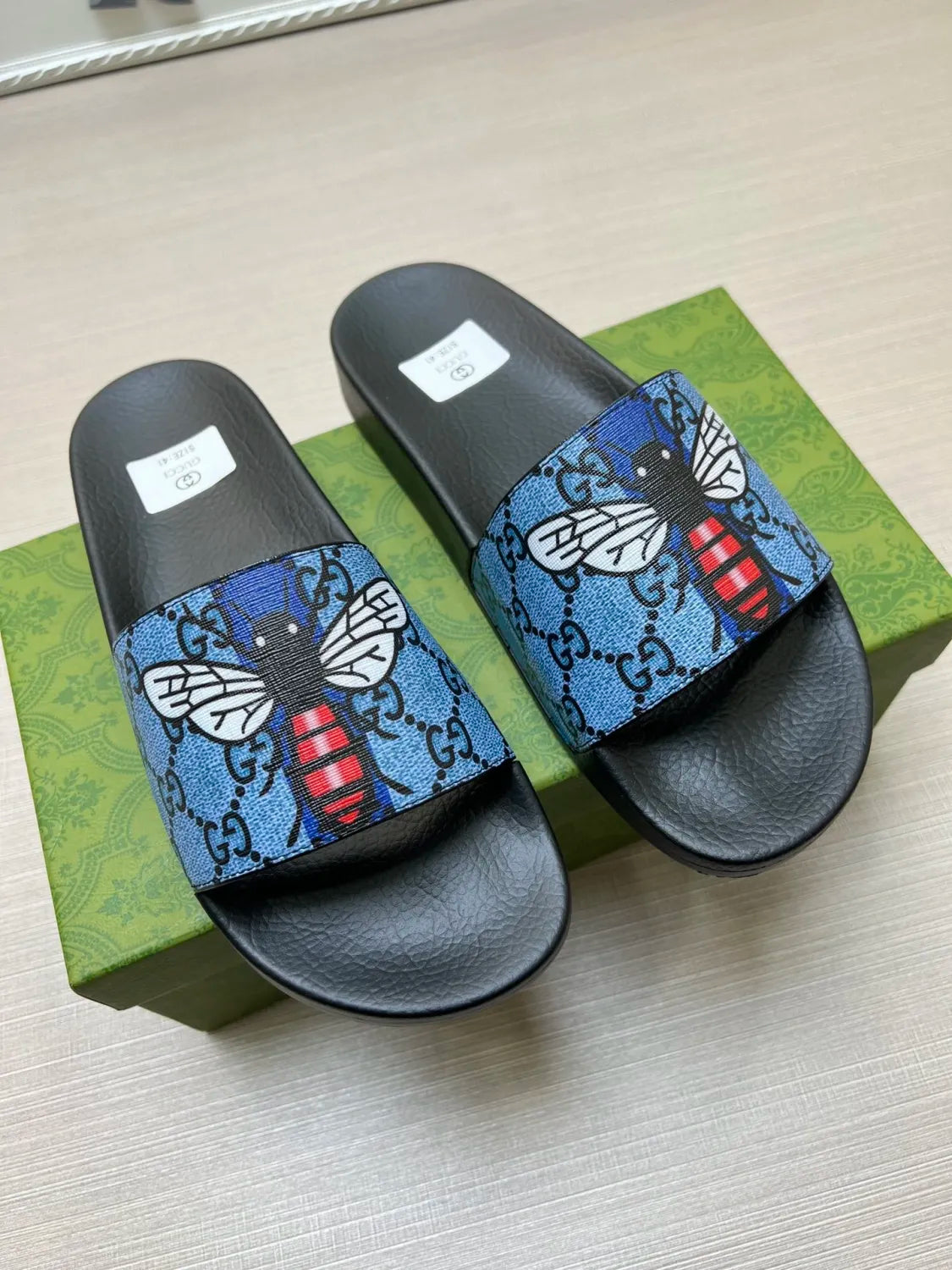5LB235Z Popular Slippers
