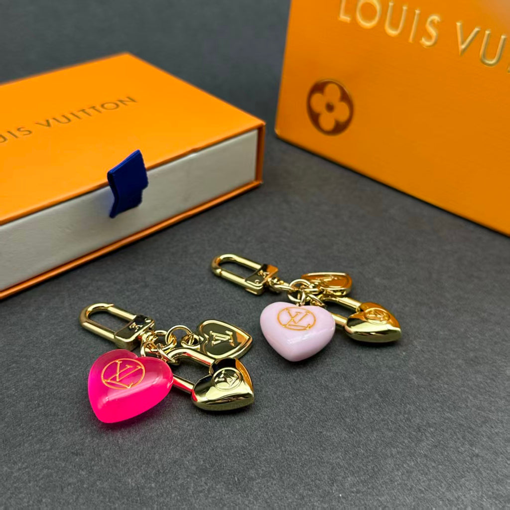 35ZE46A Popular bag 's charms accessories