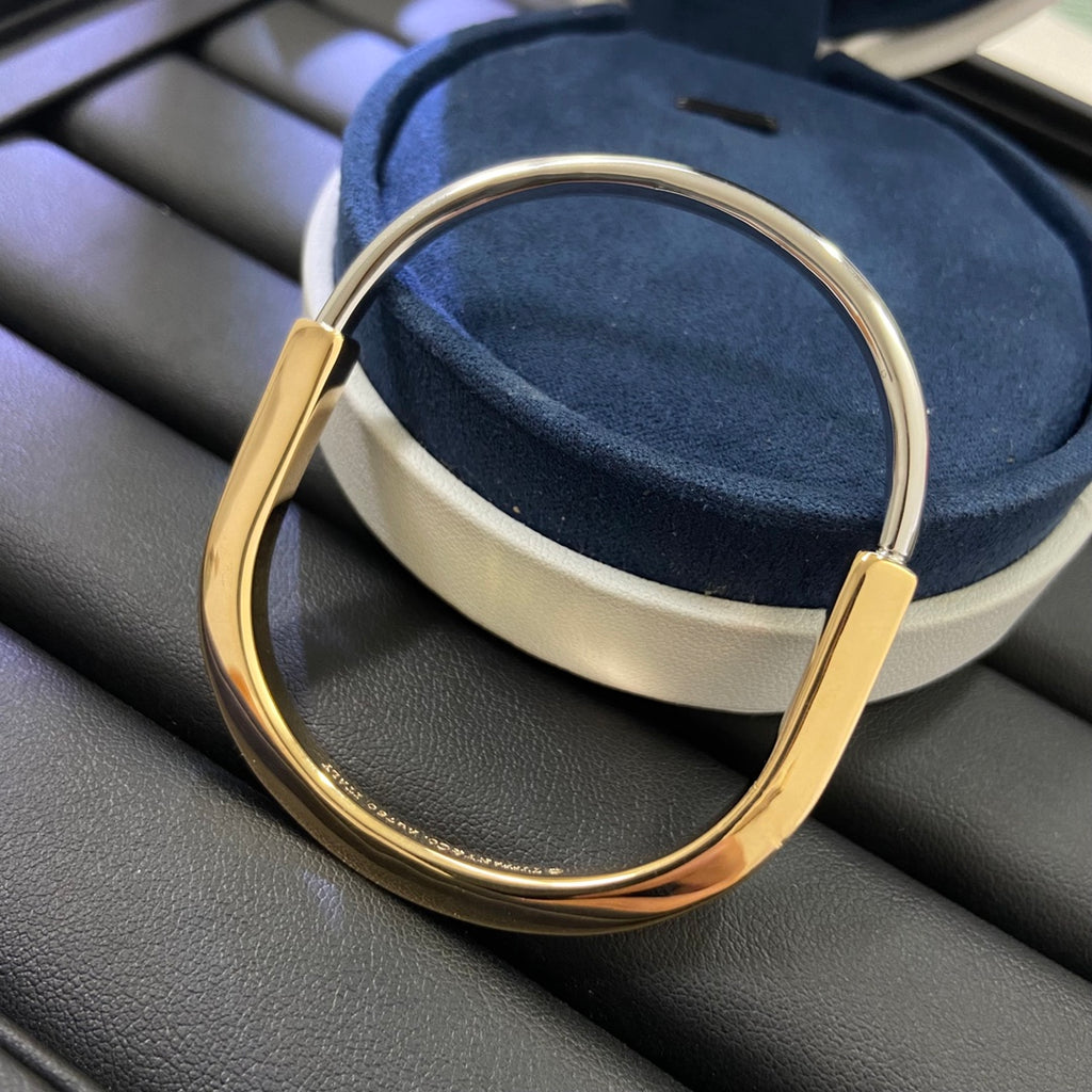 15QT35K  Popular Bracelets