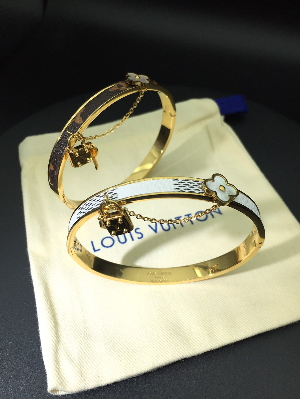 55QE103K  Popular Bracelets