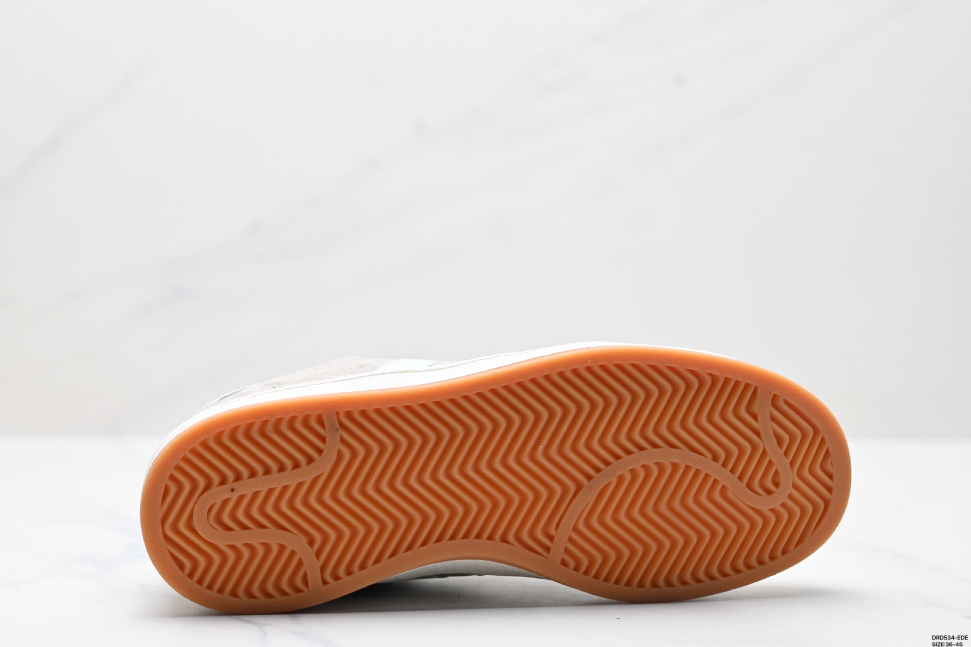 435ZA32Z Popular shoes (No box)