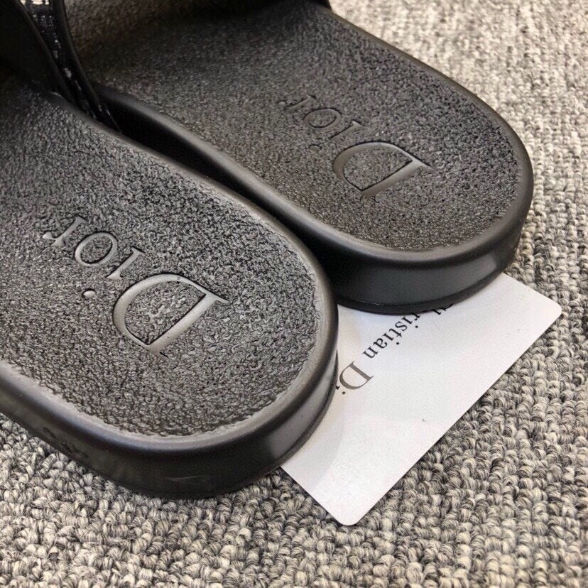 5LD215Z Popular Slippers