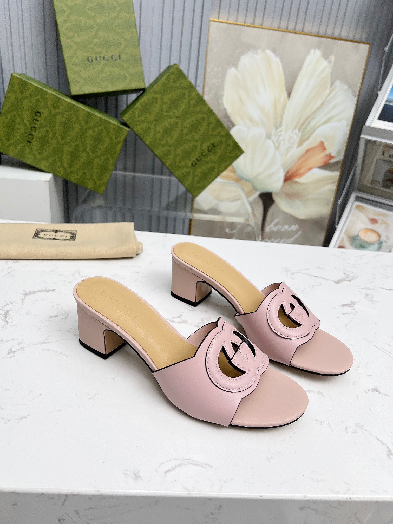 Z2X56B33 Popular high-quality leather Shoes 5.5cm