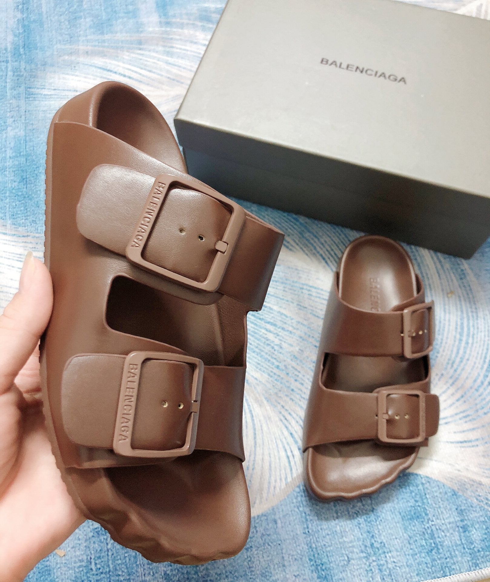 14J193Z Popular Slippers