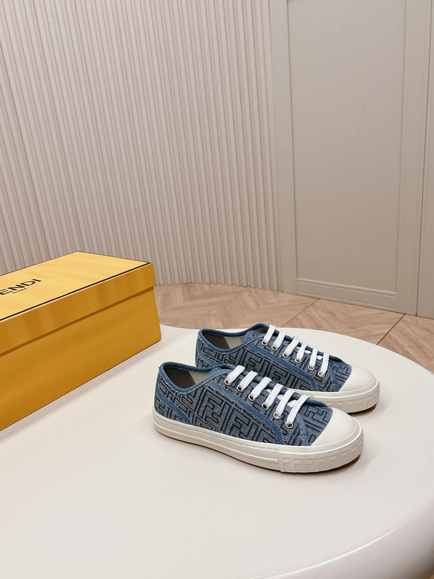 2105QF423Z Popular high-quality Shoes
