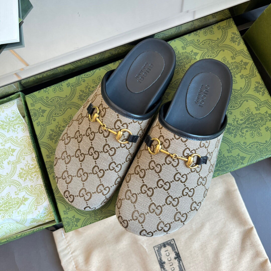 2YB26Z Popular Slippers