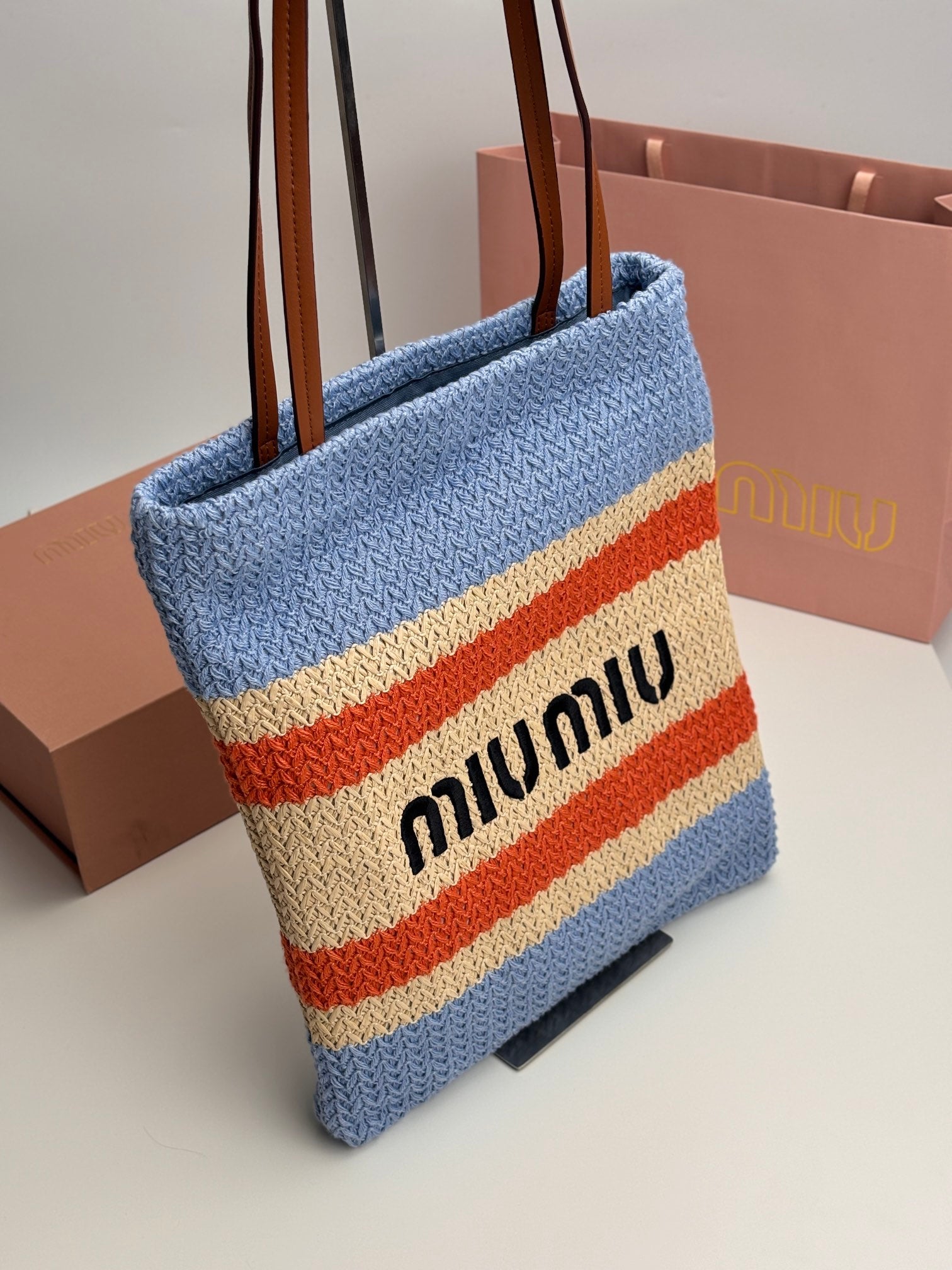 1XA77B Popular   Woven Bag