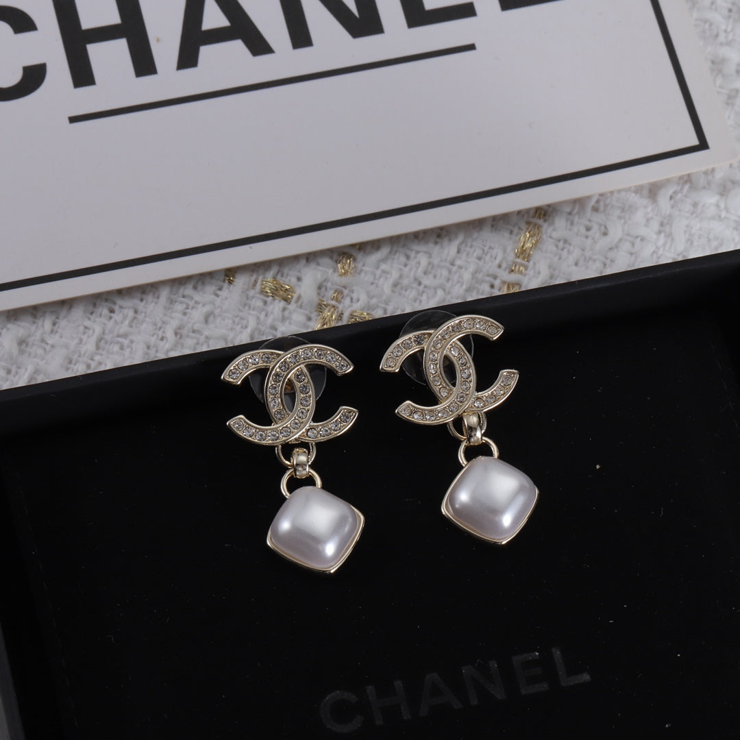 14C300E Popular  Earrings