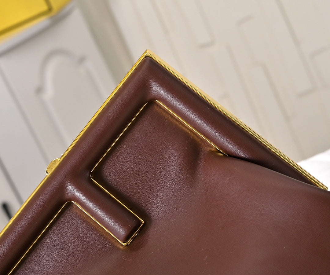 146NF8B Popular leather bag