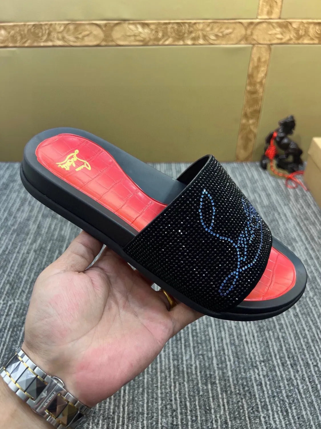 54A128Z Popular slippers
