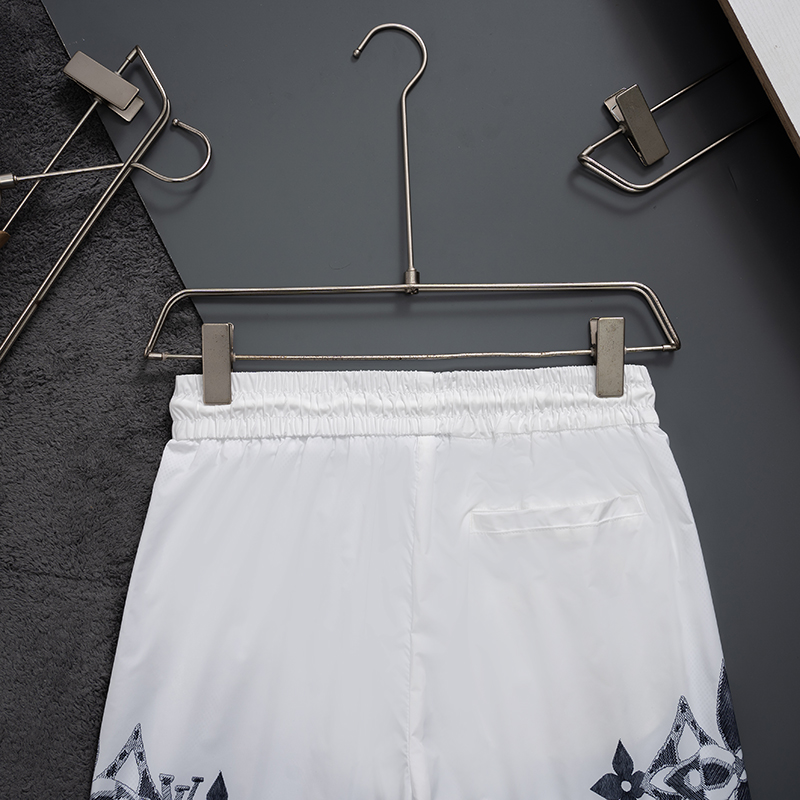 136NE31U Popular shorts