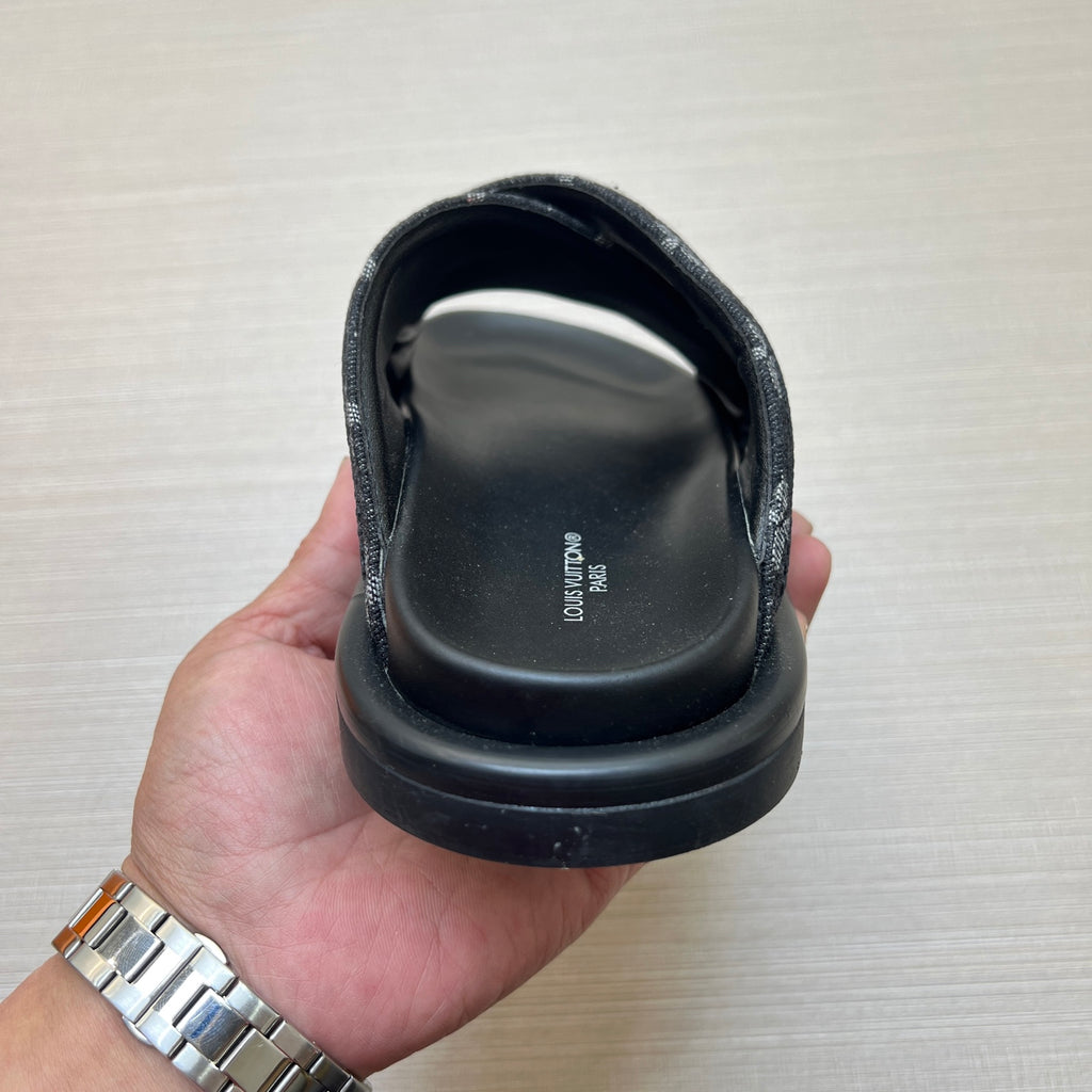 535ZE273Z Popular Slippers