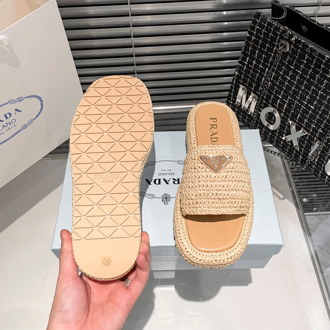 14PD21Z Popular slippers