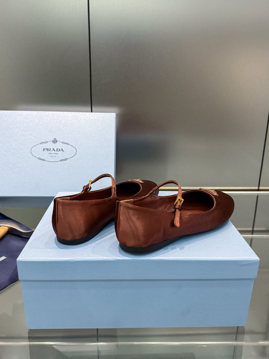 2105QP381Z Popular high-quality Shoes