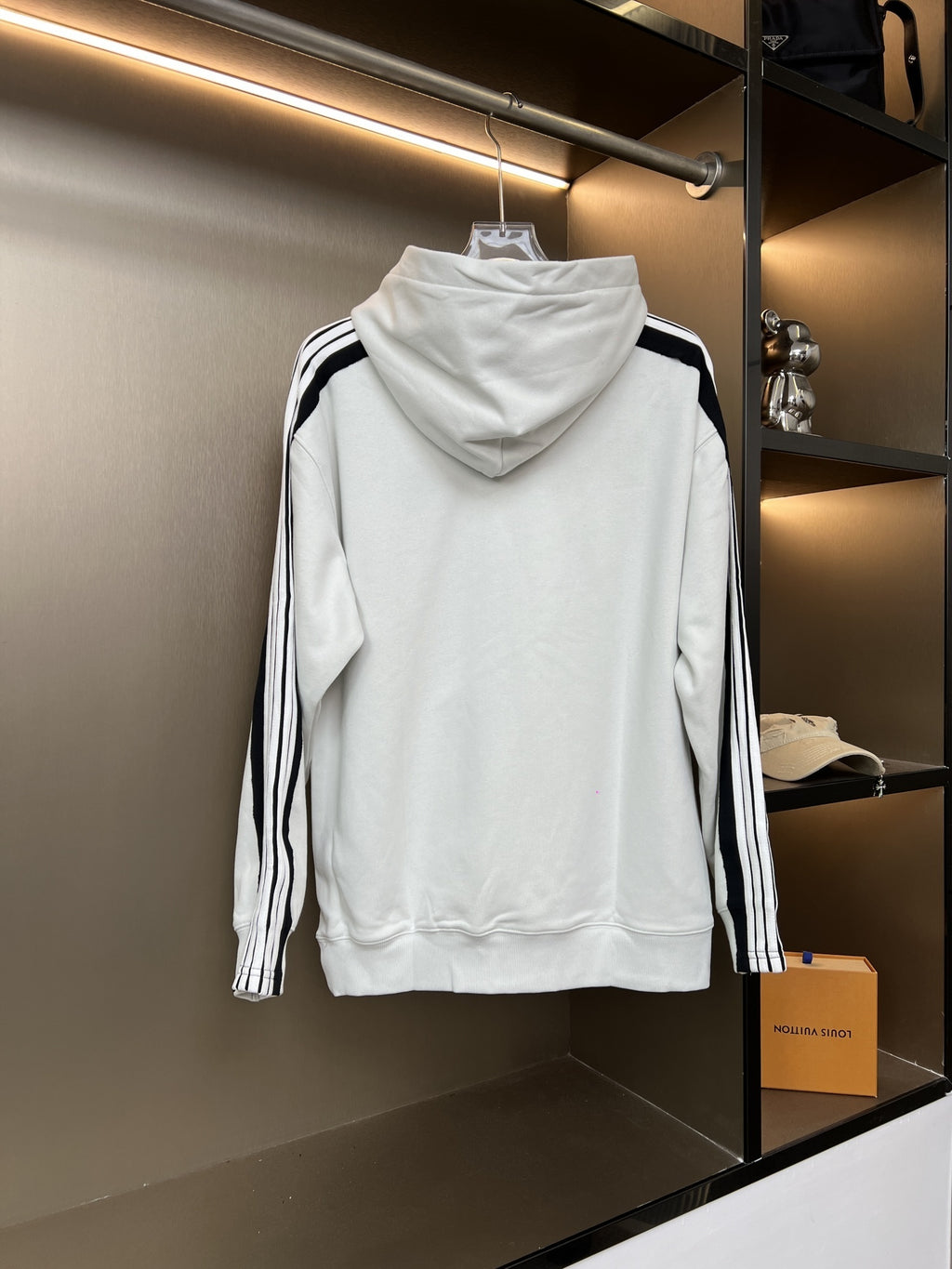 95ZJ343U Popular Sweaters