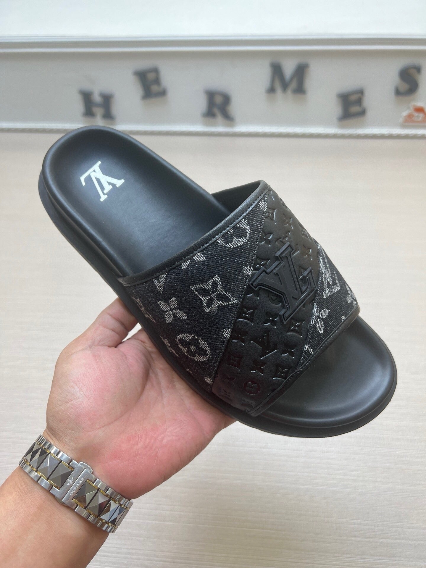 5WE249Z Popular Slippers