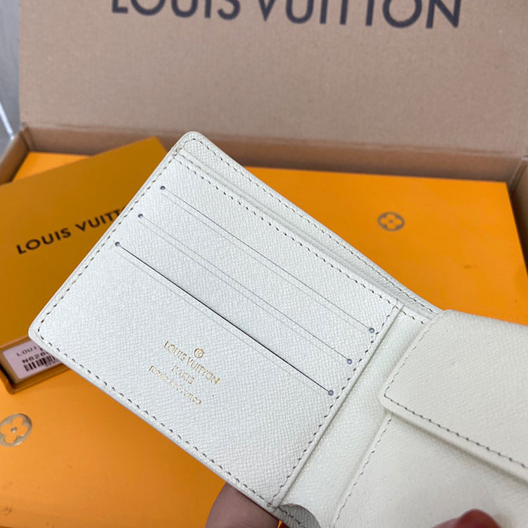 3E06B Popular leather wallets