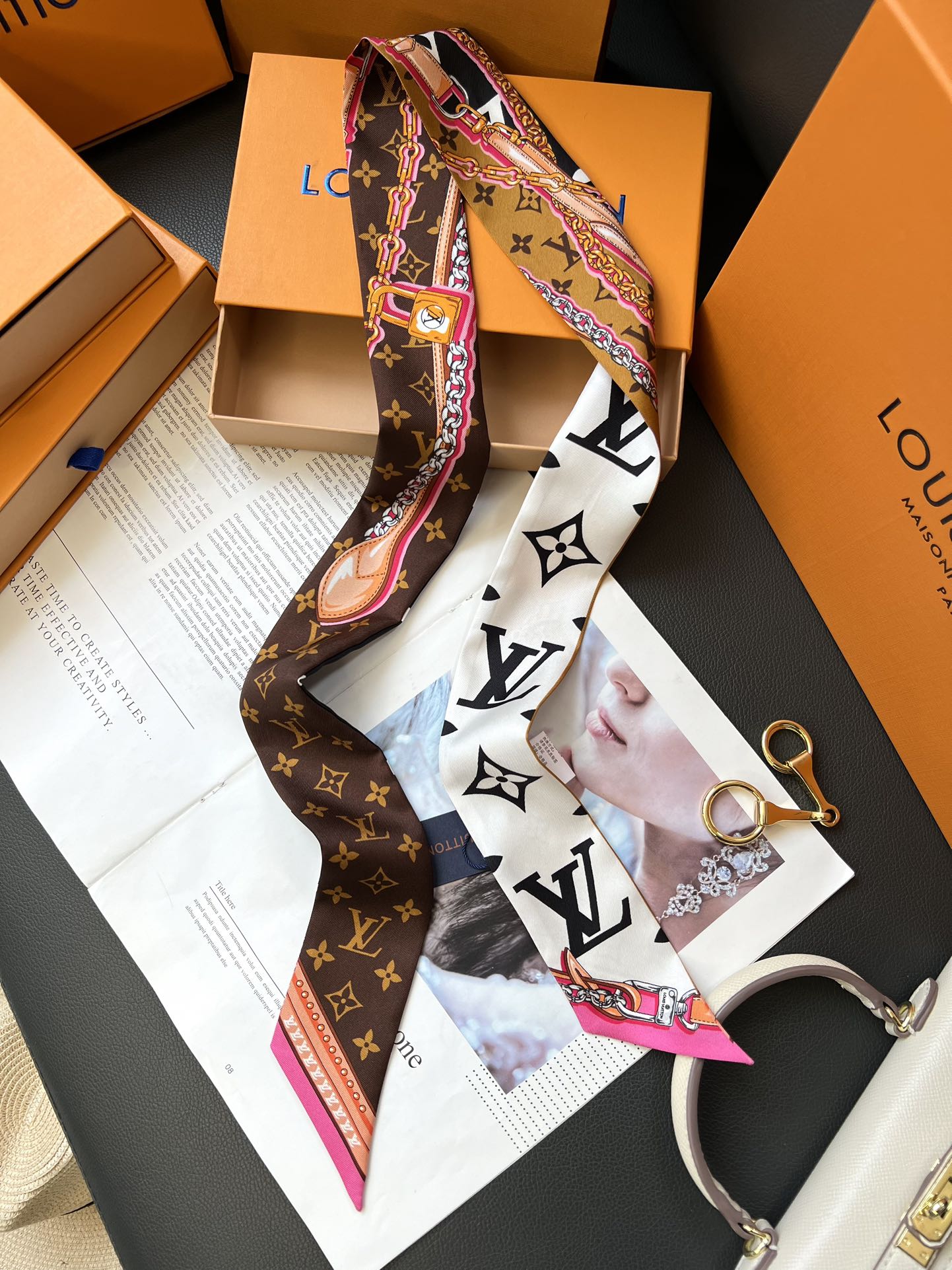 155NE37W Popular Silk Scarve