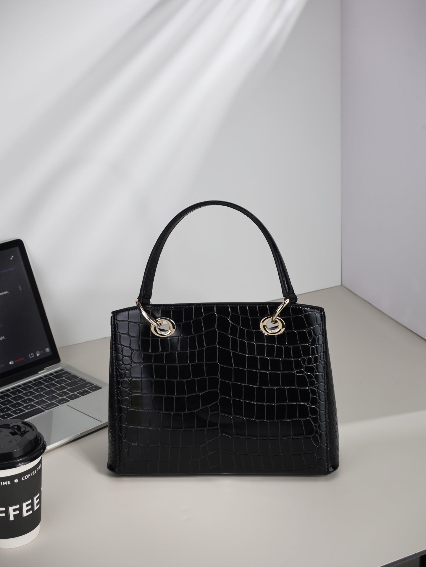 136PD90B Popular leather bag