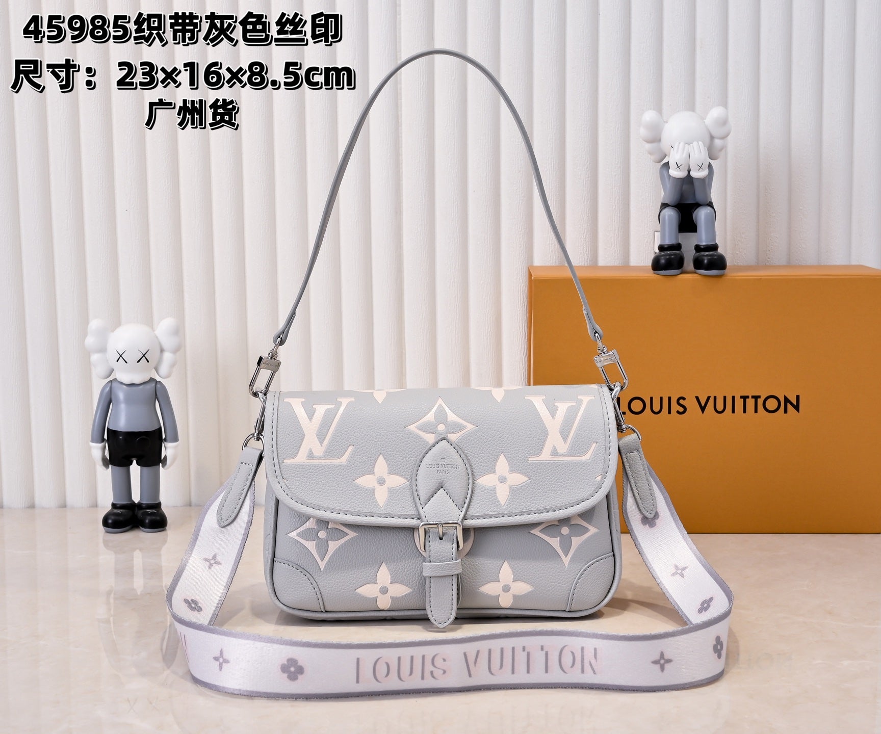 136PE42B Popular leather bag