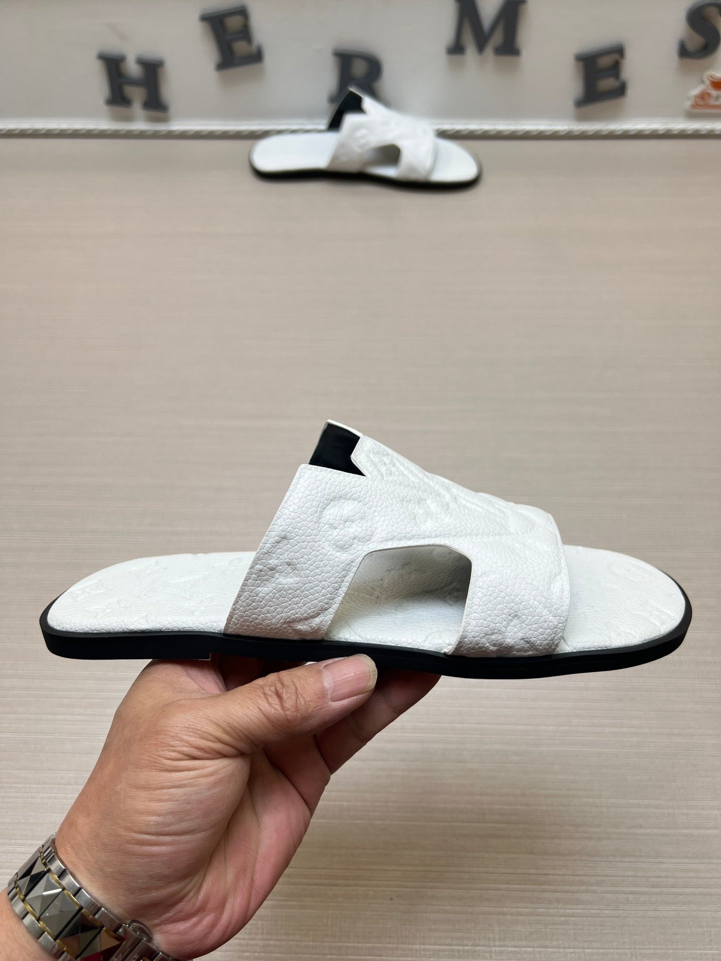 54E34Z Popular slippers