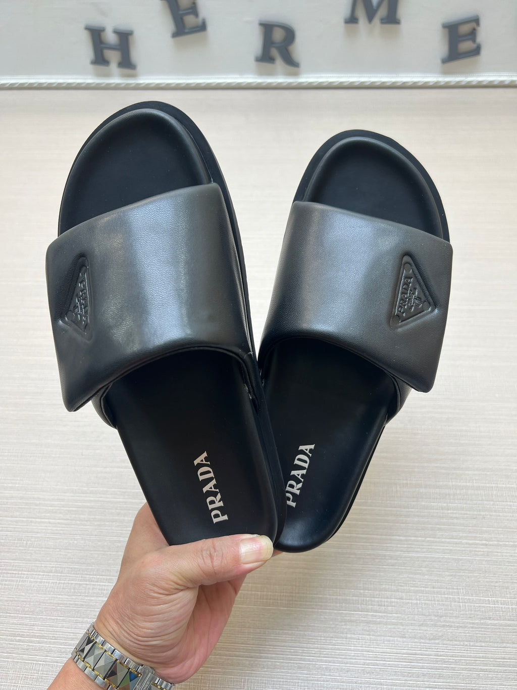 54PD7Z Popular slippers