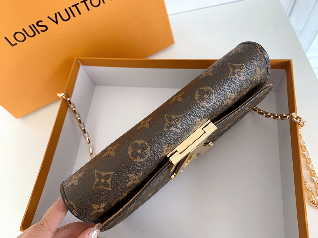 1XE38B Popular  leather wallets