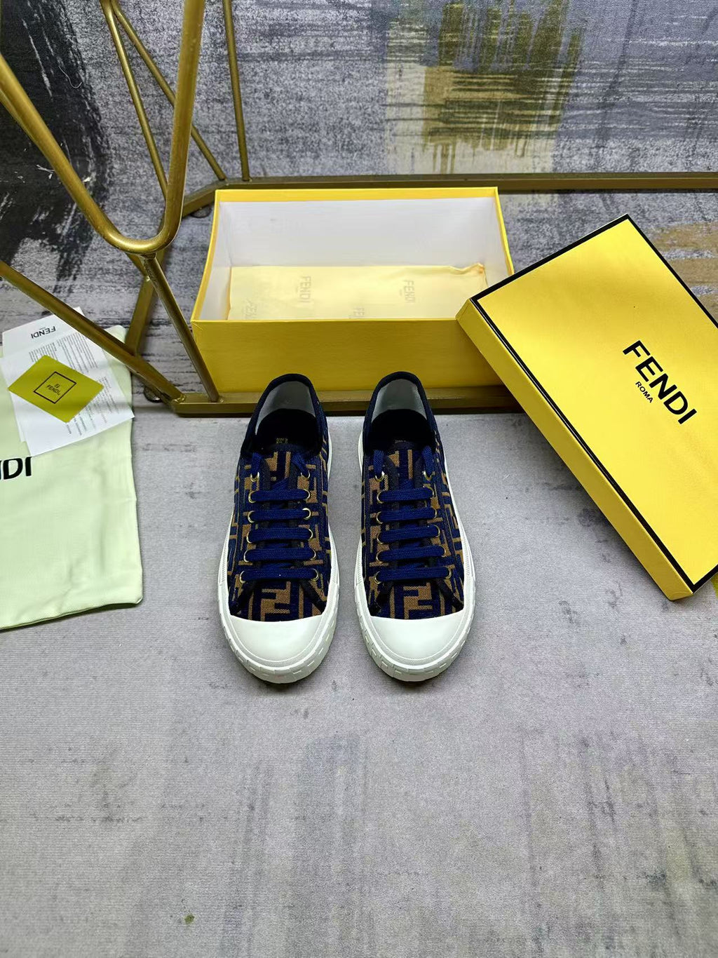 2105QF186Z Popular high-quality  shoes