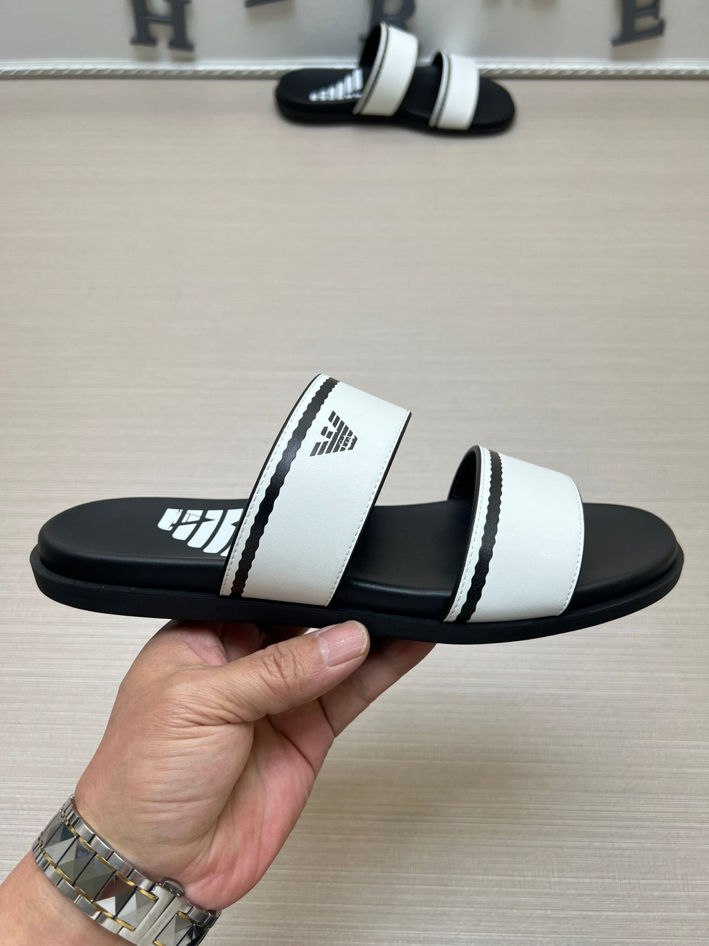 54A103Z Popular slippers