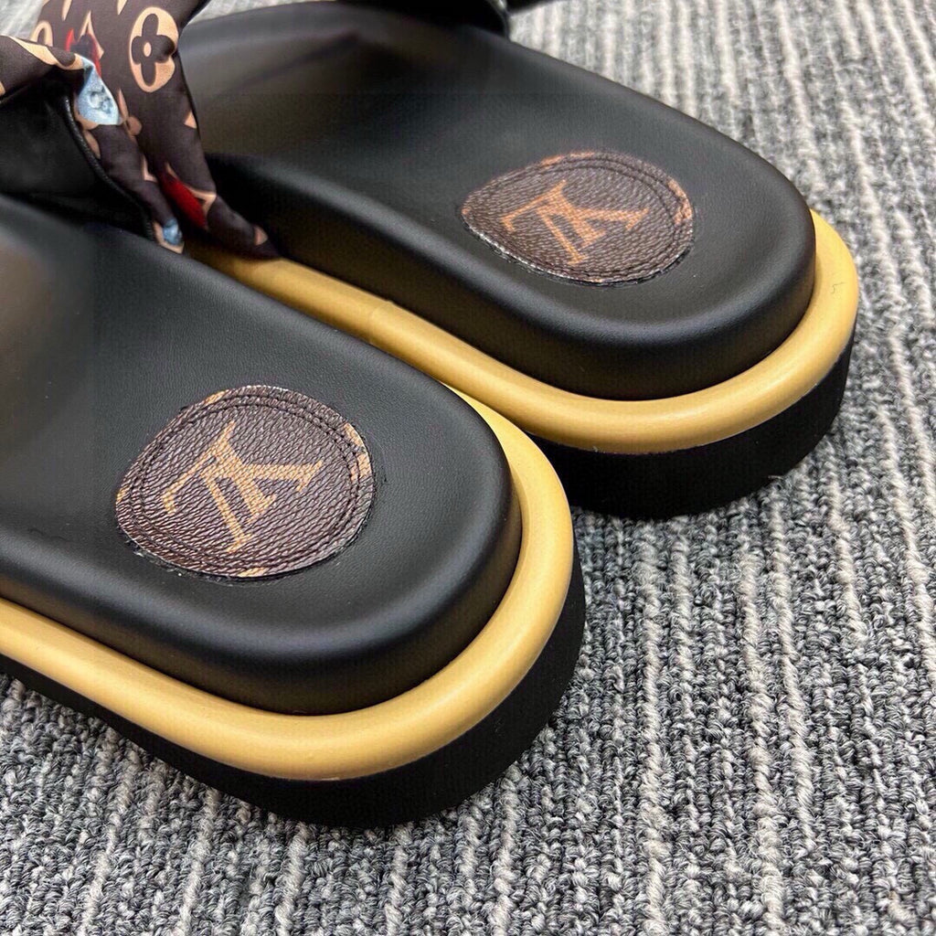 5QE12Z Popular Slippers