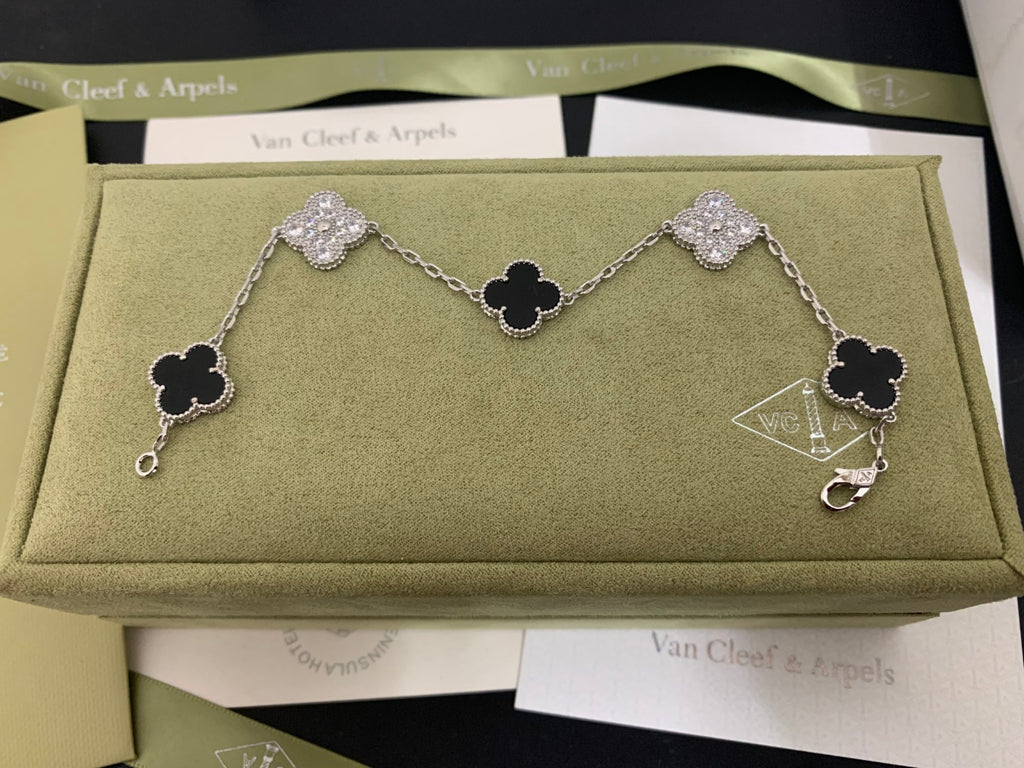5XVA179K  Popular bracelets 5 flowers normal size1.5cm flower