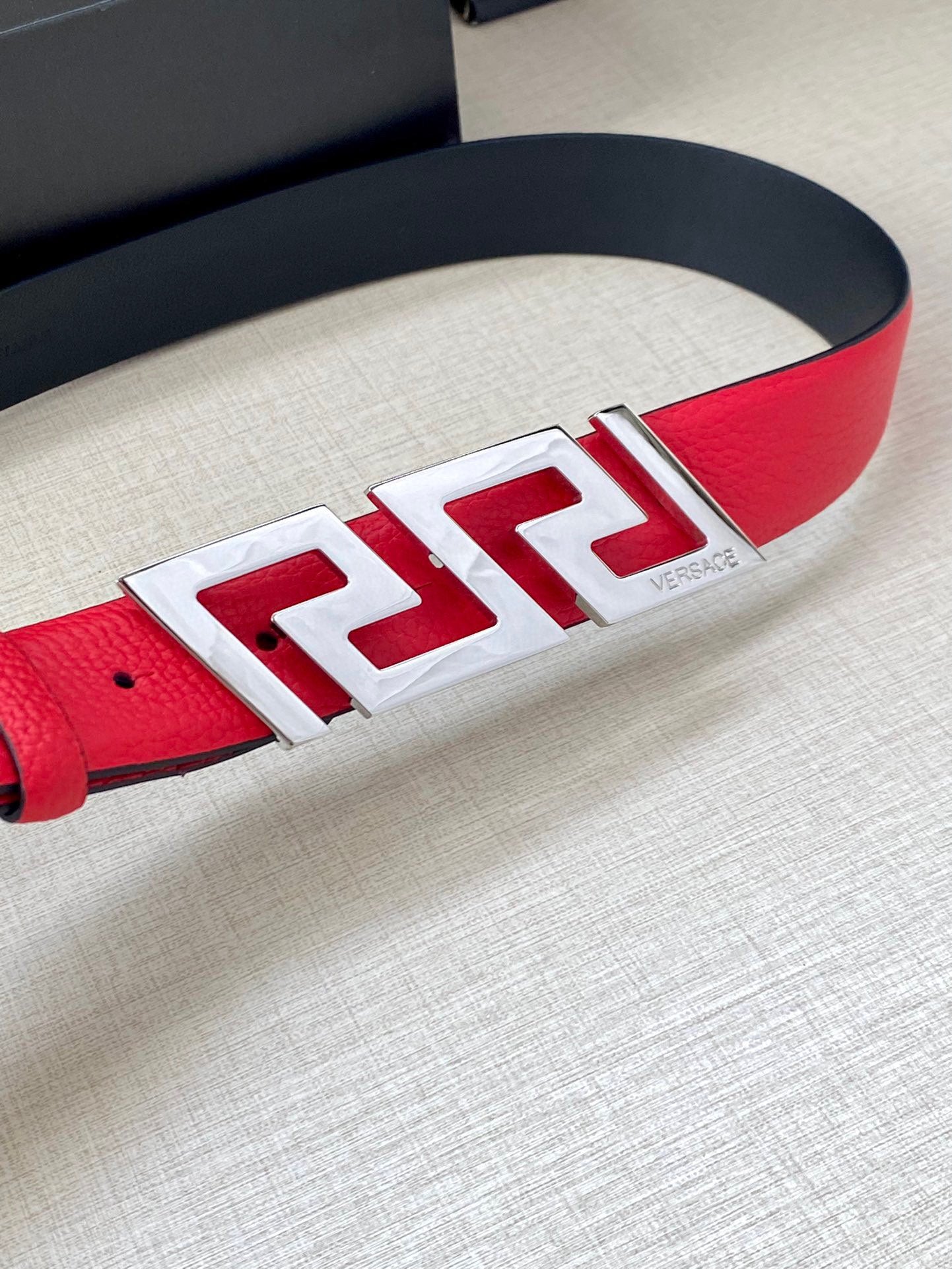 1WV166P Popular   High quality belt With full package