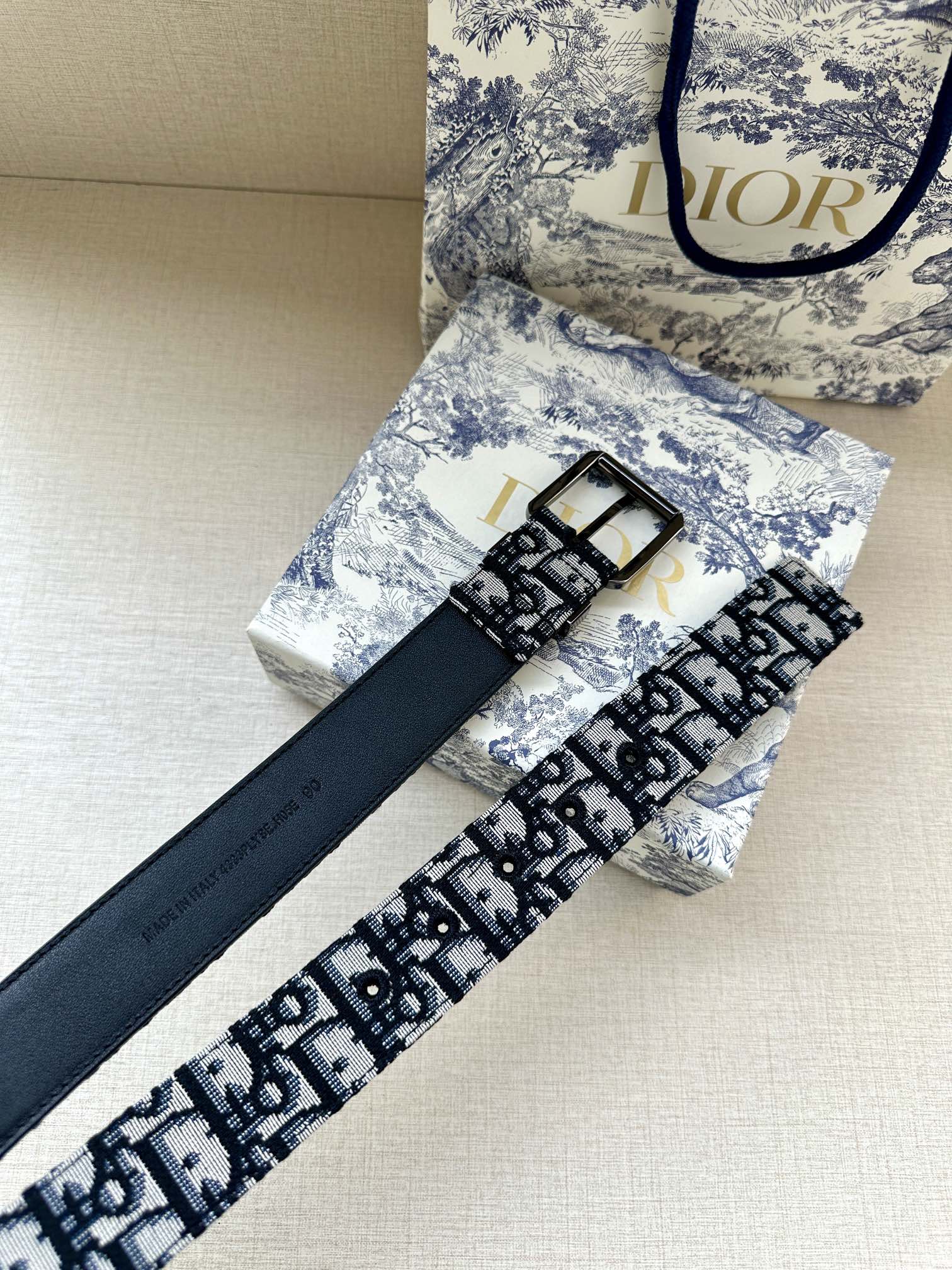1115QD26P Popular High quality belt With full package