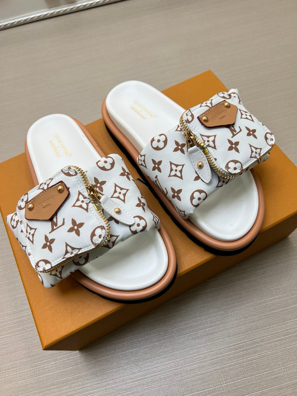 5QE1Z Popular Slippers