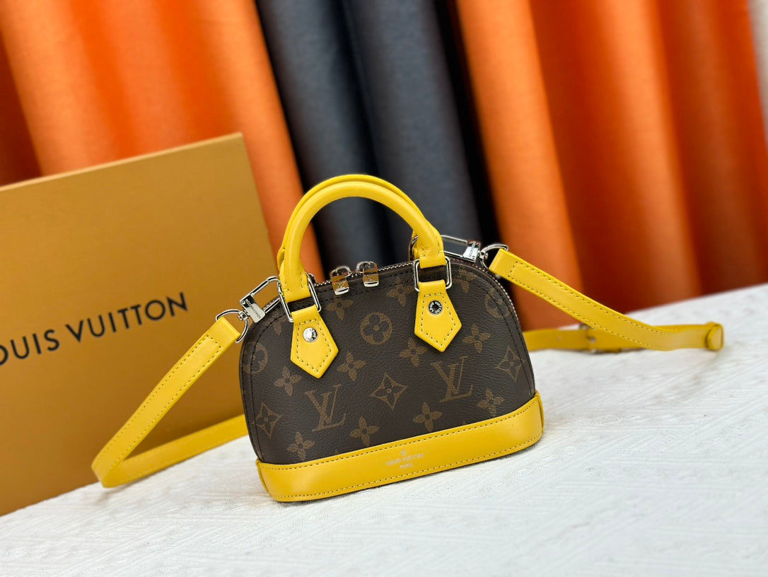 155XE19B Popular leather bag