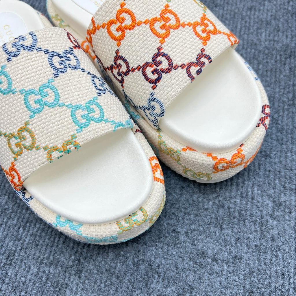 5YB72Z Popular leather sandals