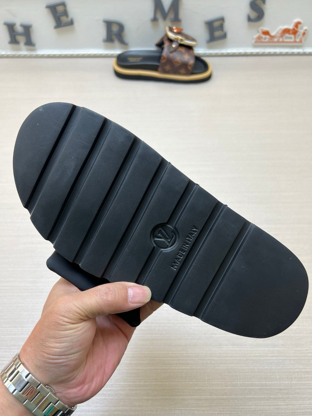 5QE1Z Popular Slippers