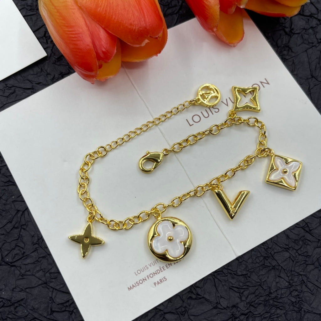 14E965K  Popular Bracelets