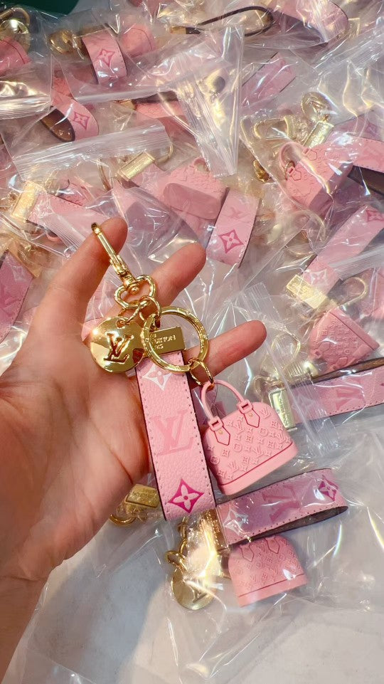 35ZE21A Popular bag 's charms accessories