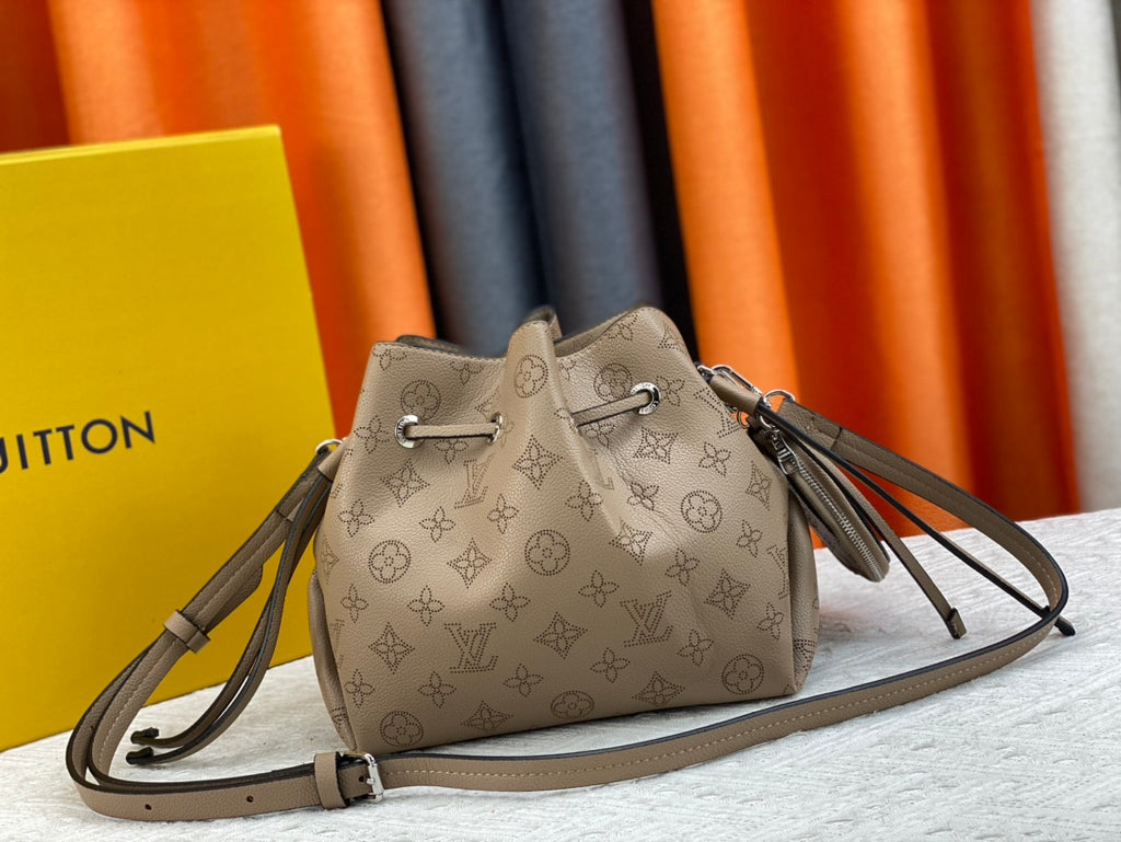 165NE98B Popular   leather bag