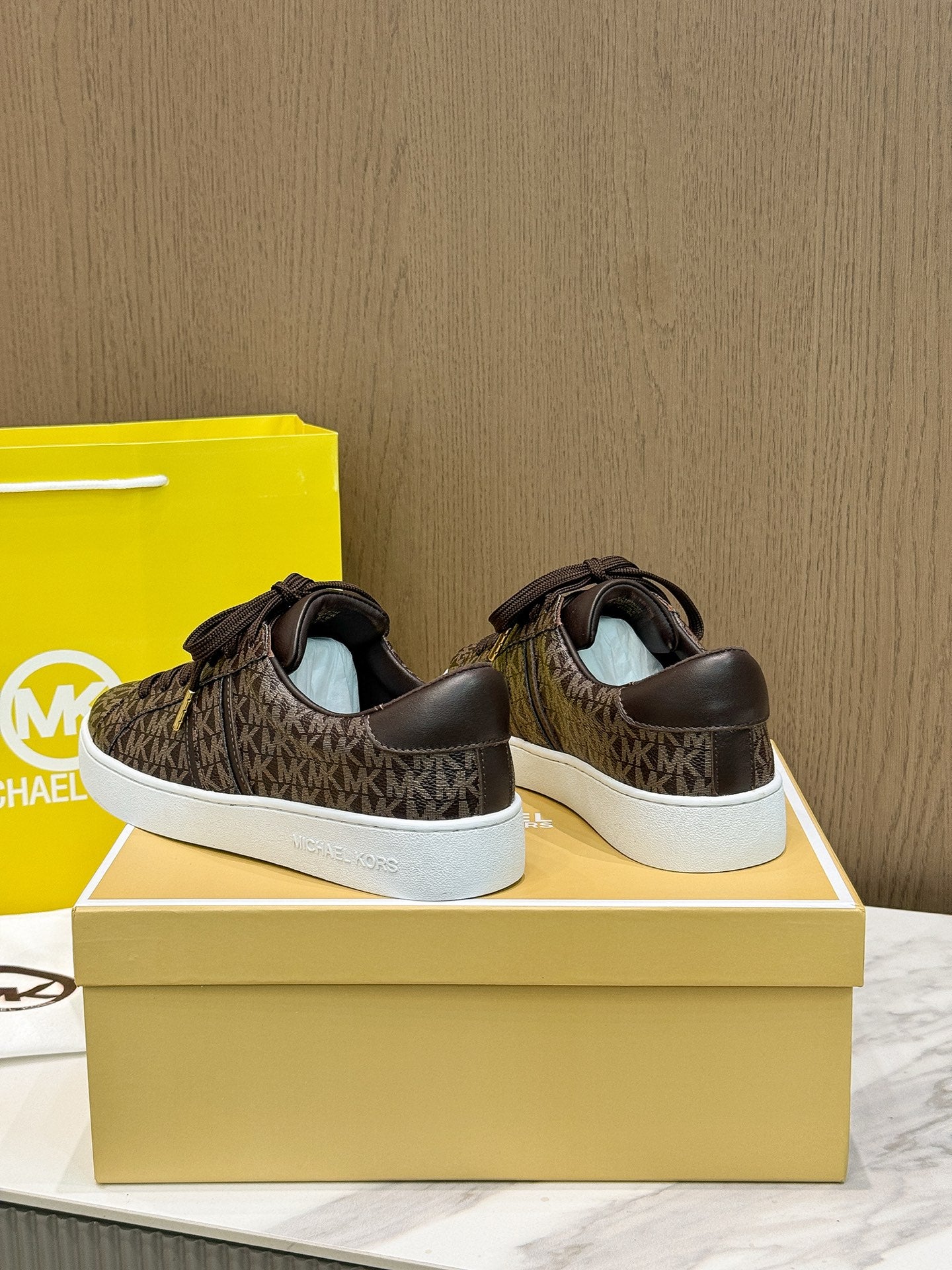 285ZA48Z Popular high-quality shoes