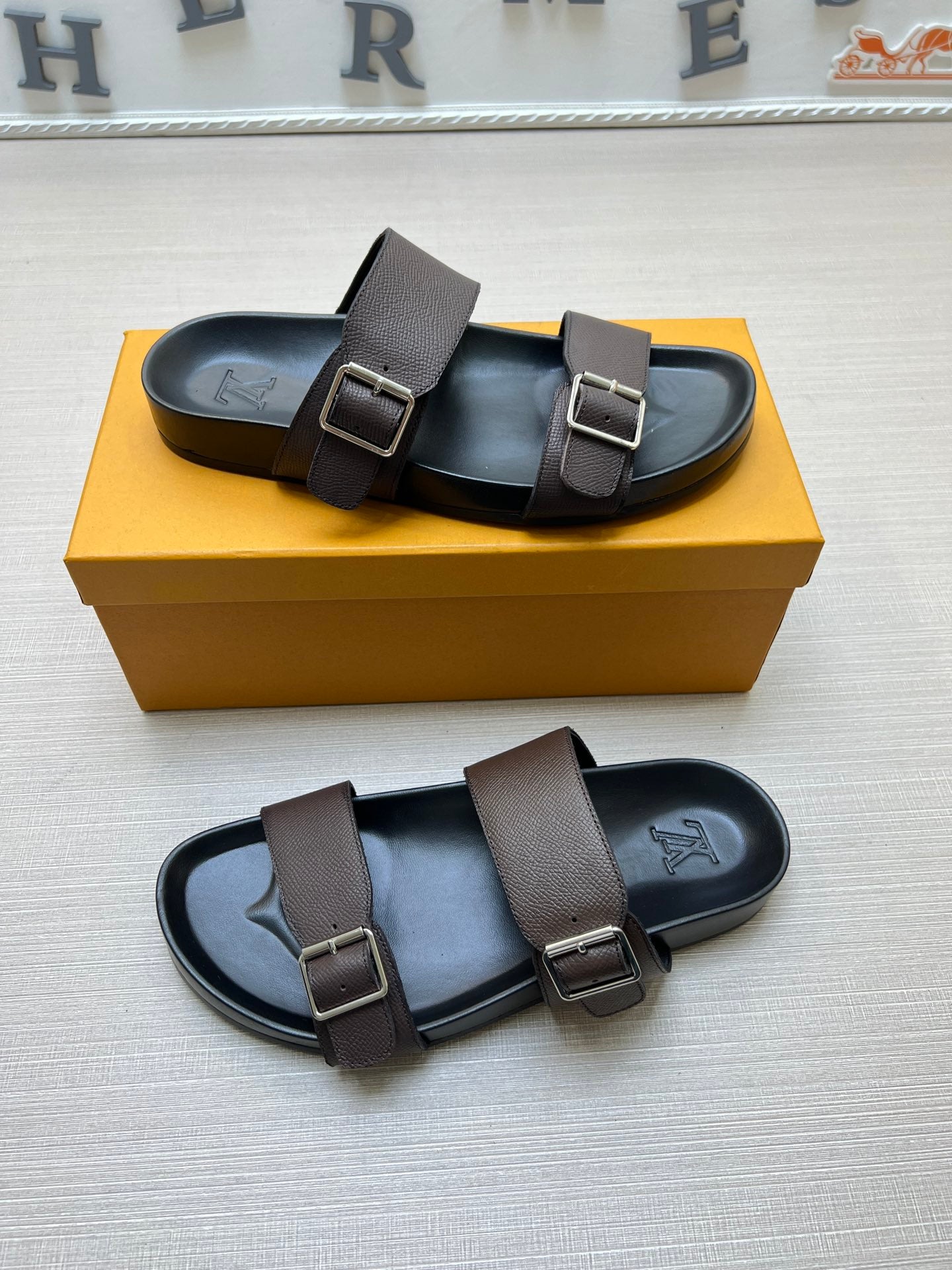 54E87Z Popular slippers