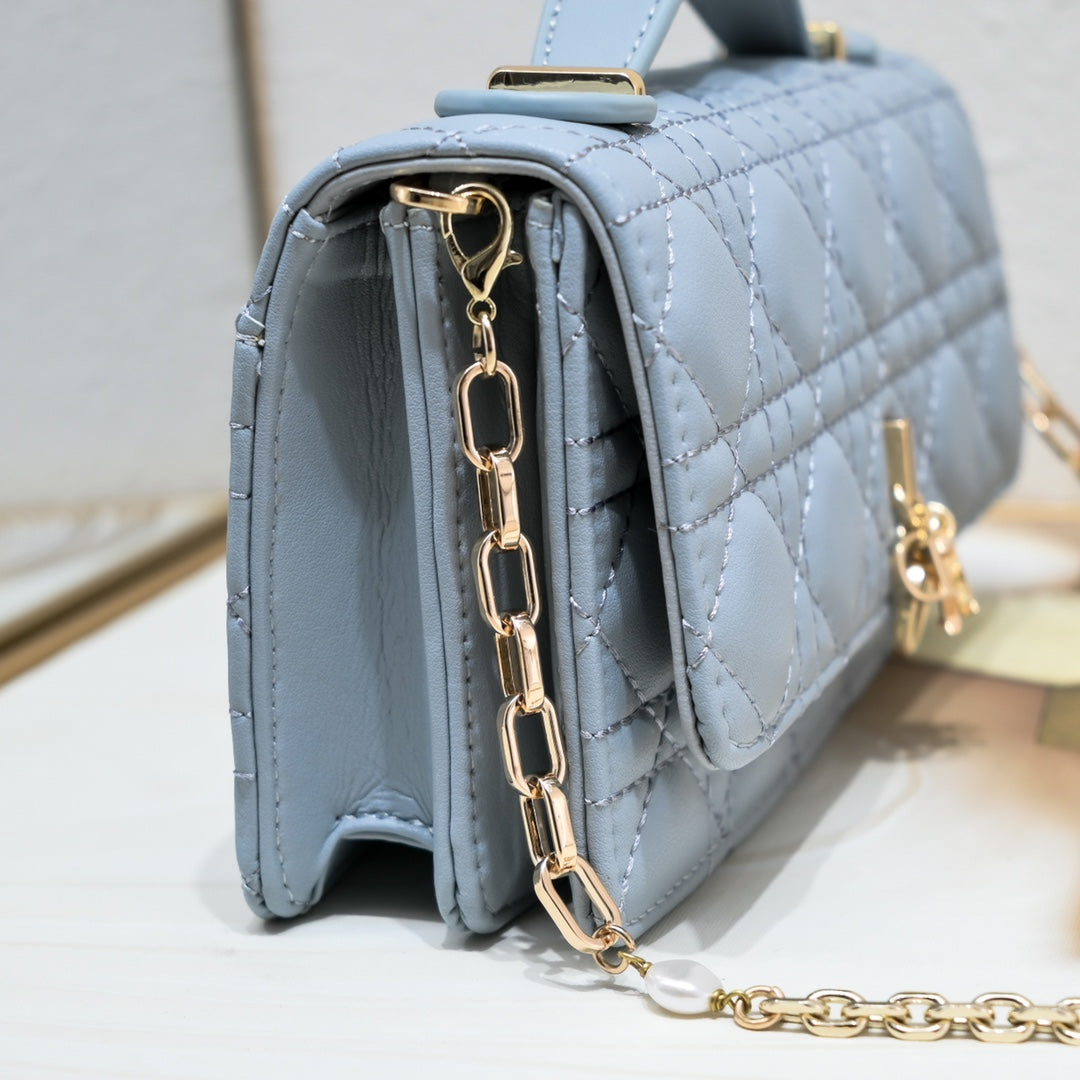 136ND28B Popular leather bag