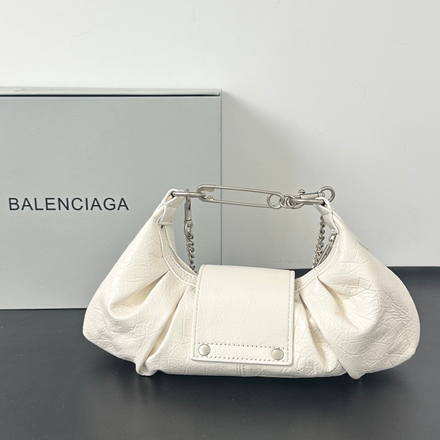 136PJ119B Popular leather bag