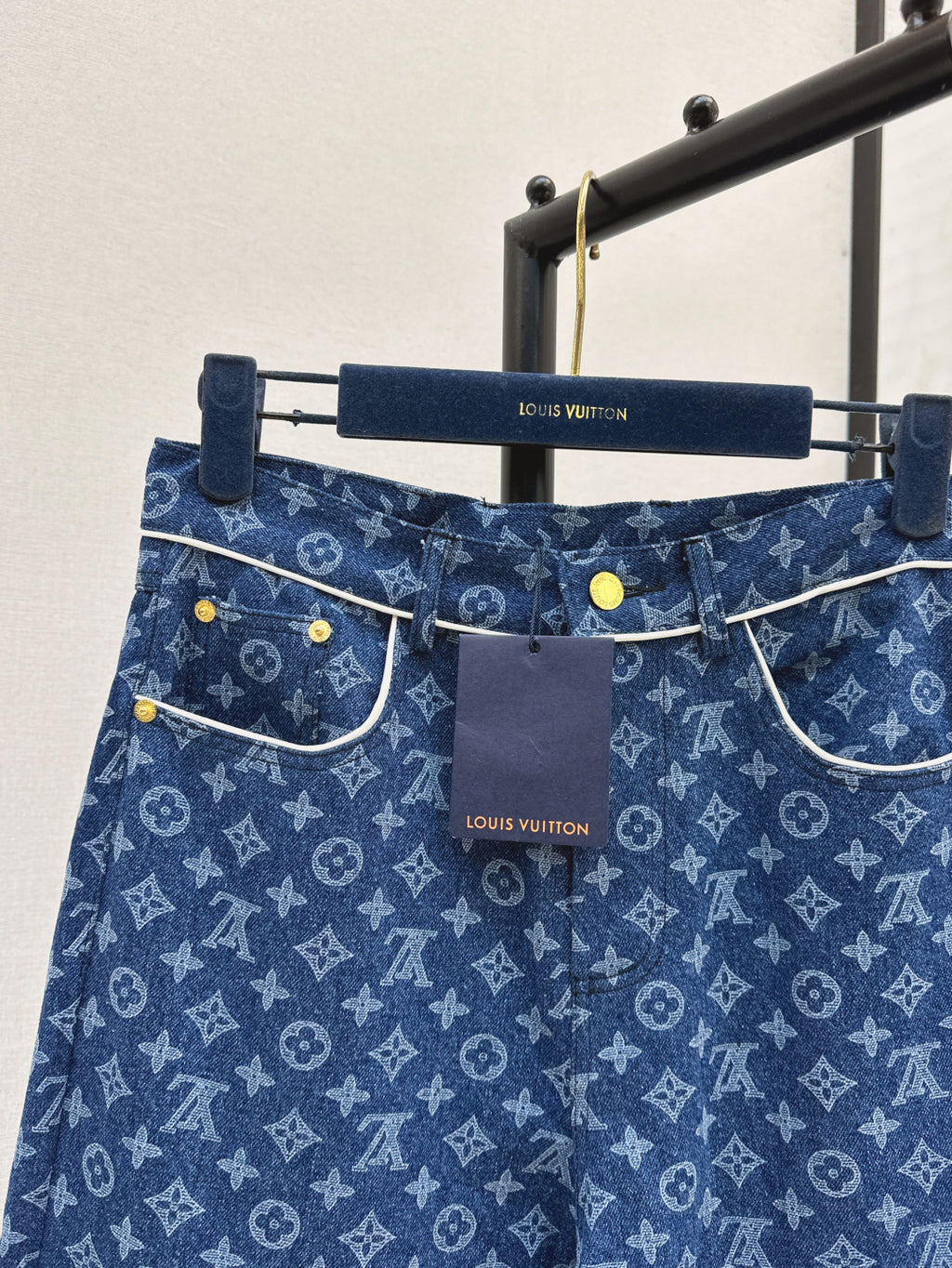 U2X56E64 Popular Pants fashion jeans