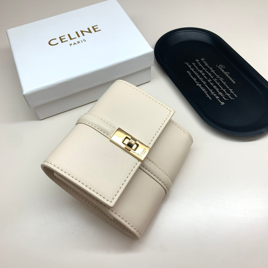 1XCL374B Popular  leather bag (with box)