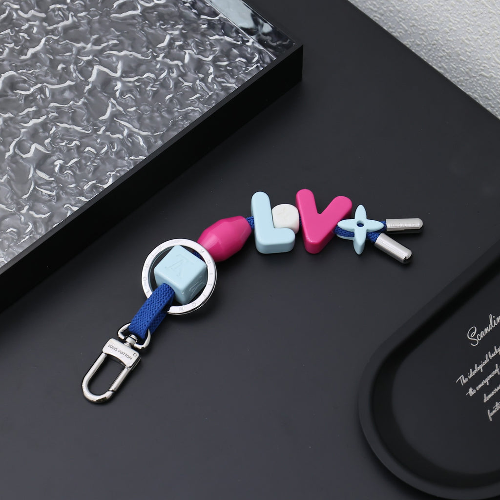 35QE30A Popular bag 's charms accessories