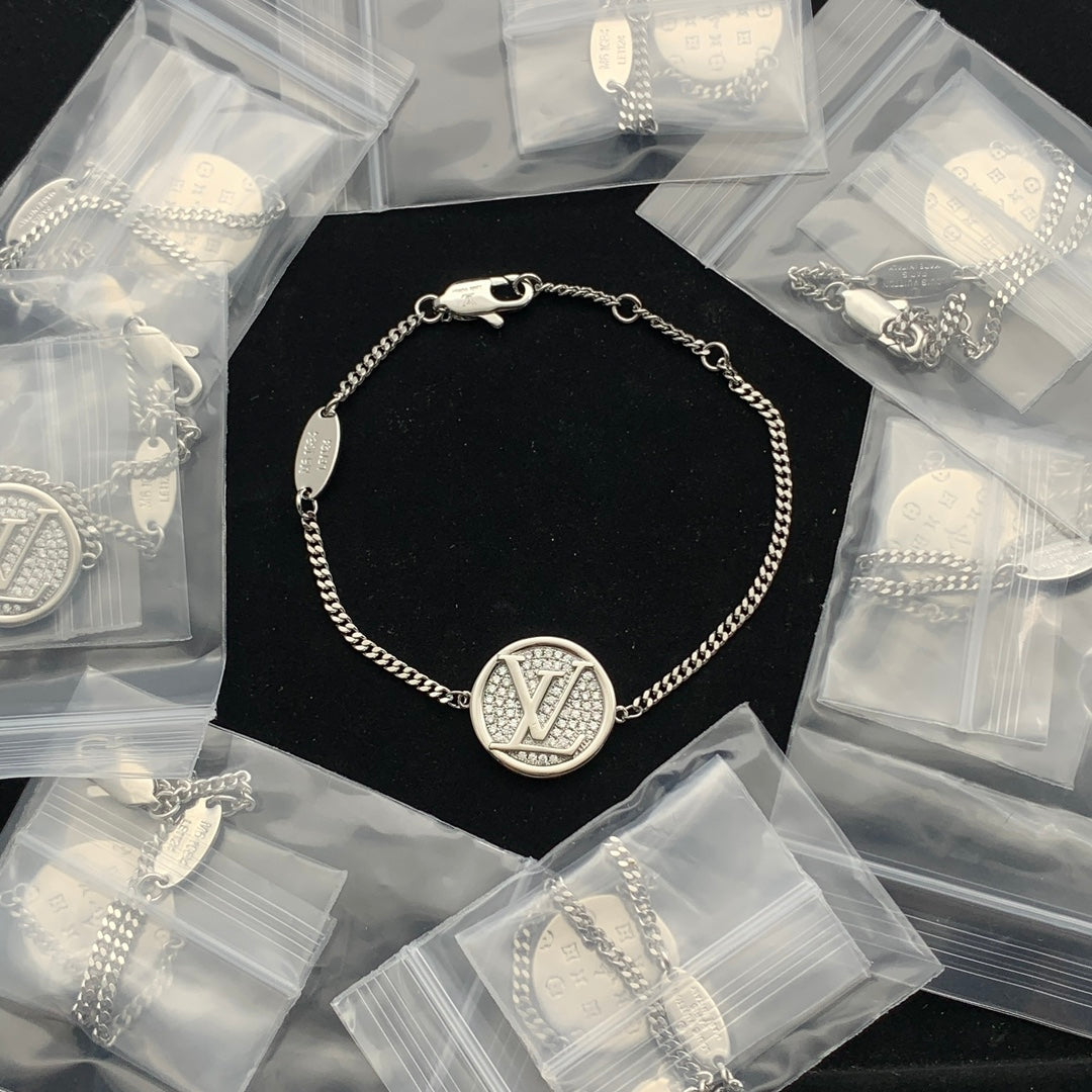 84E22K  Popular Bracelets