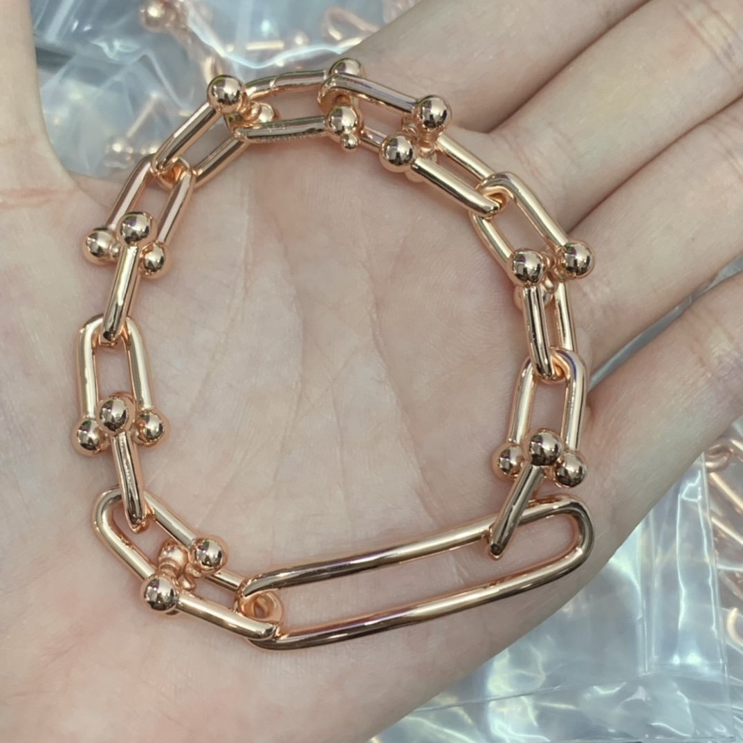 8XT33X  Popular     Earring Bracelets Necklaces