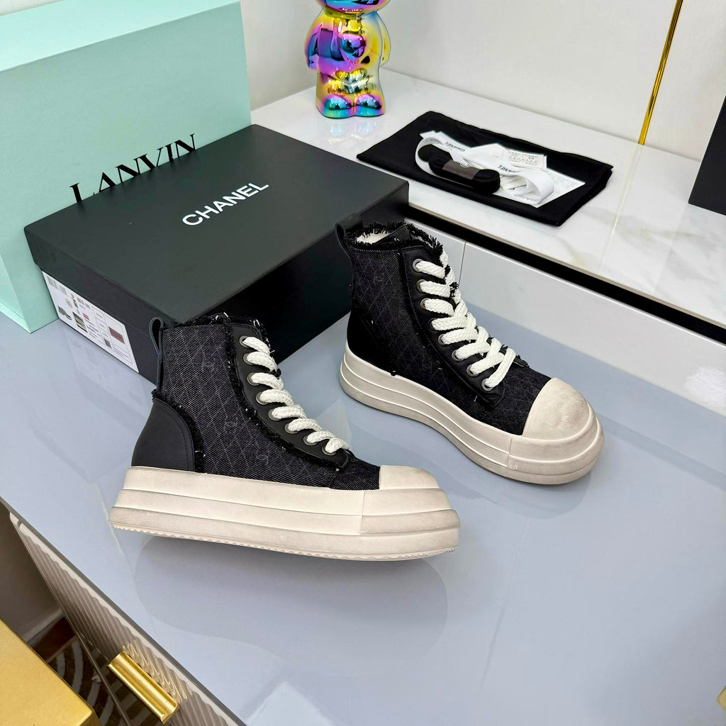 2105QC385Z Popular high-quality Boots